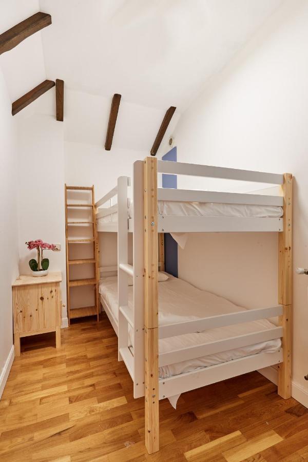 Ferienwohnung Tuapartamento Centro Estafeta Deluxe Pamplona Exterior foto