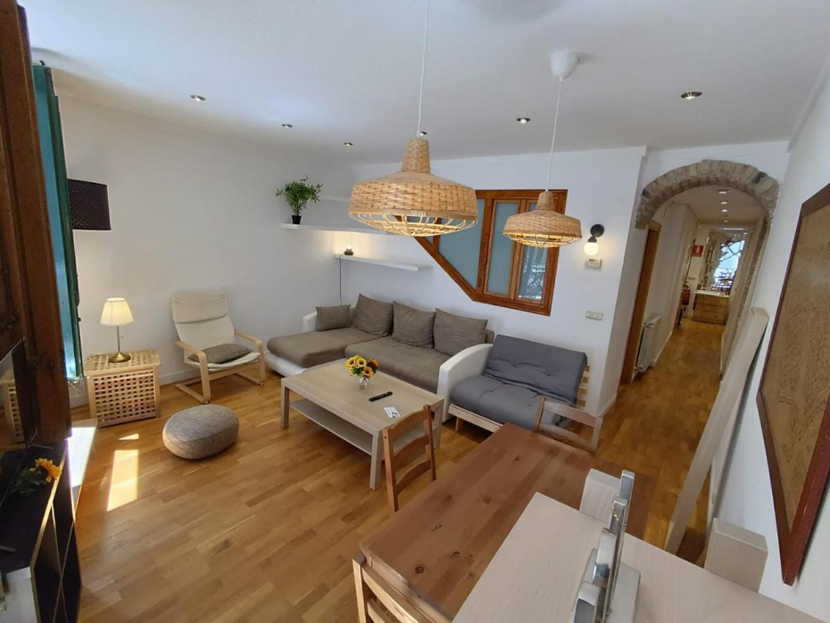 Ferienwohnung Tuapartamento Centro Estafeta Deluxe Pamplona Exterior foto